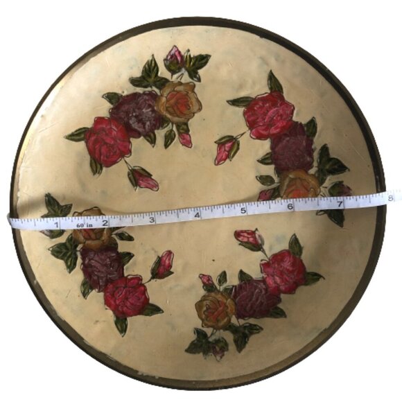 Vintage set of two floral brass and enamel plates - Picture 15 of 16